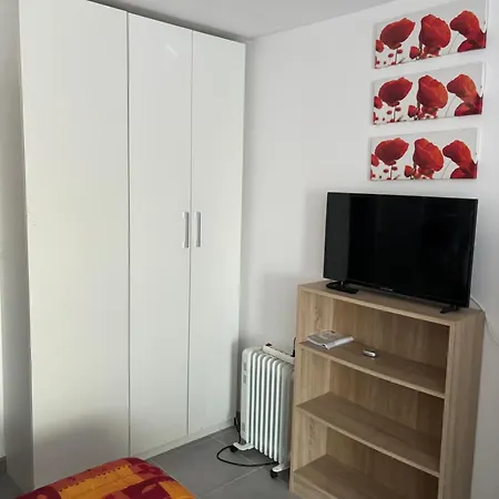 Studio Cabine * Mauguio